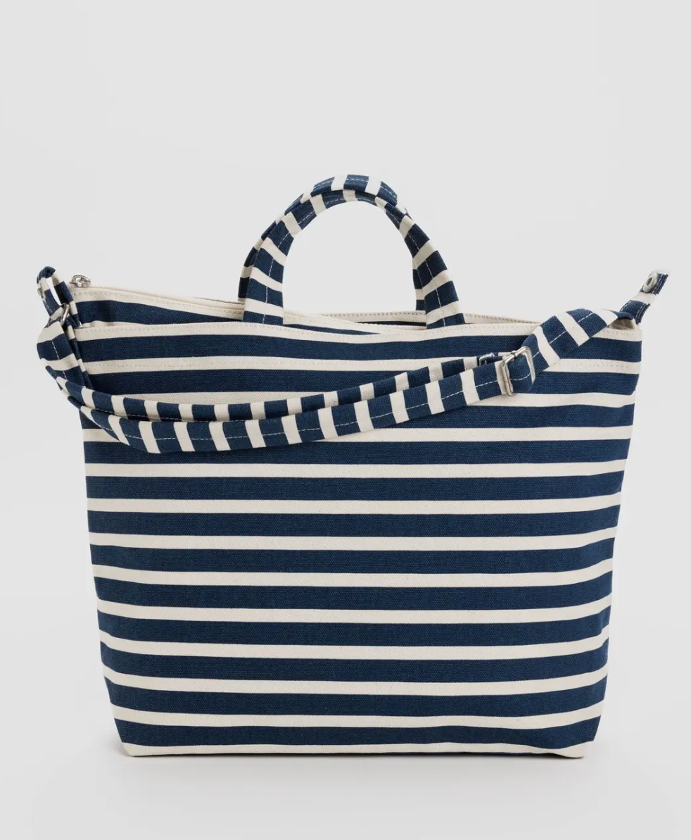 Horizontal Zip Duck Bag