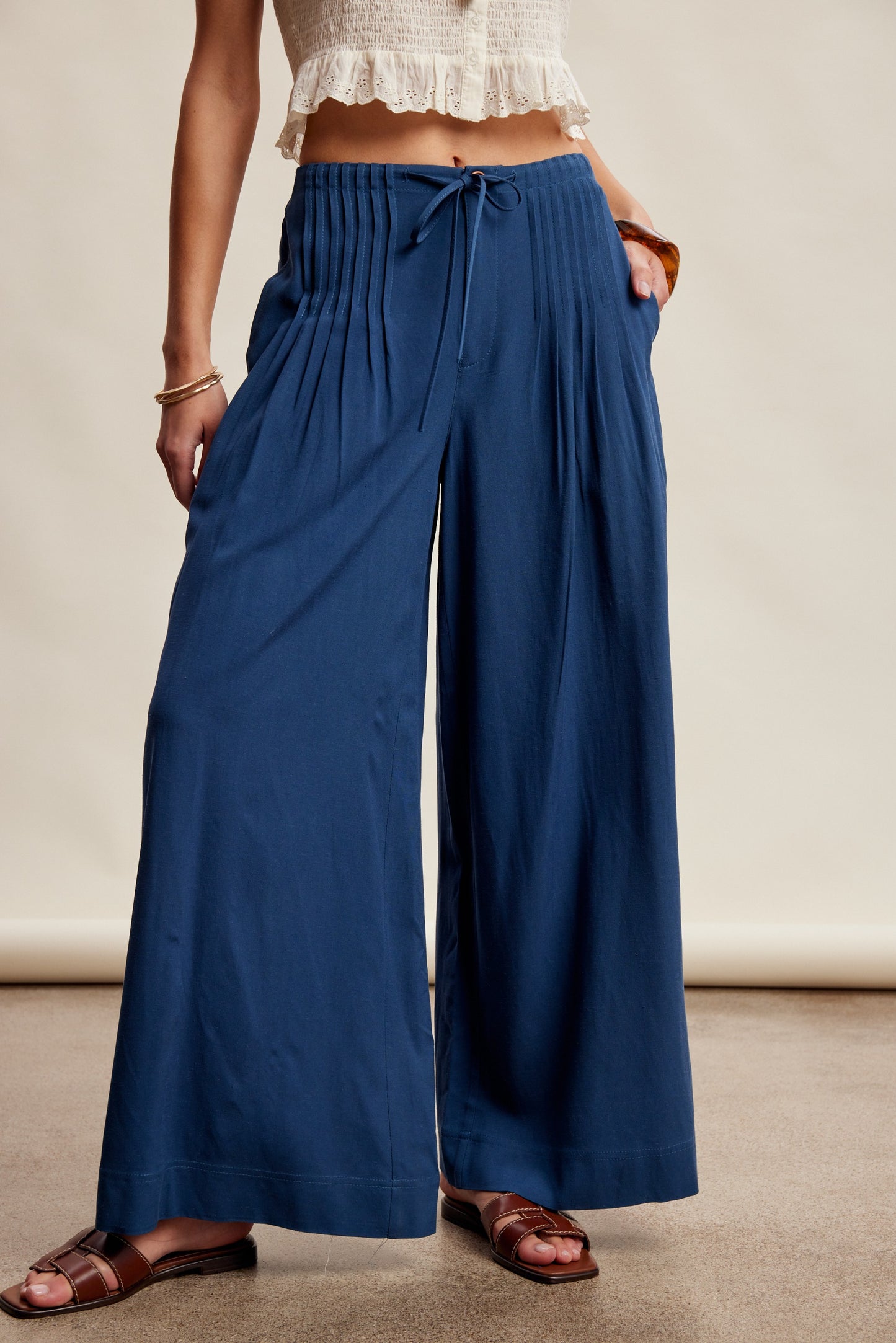 Pleated Wide Leg Pant