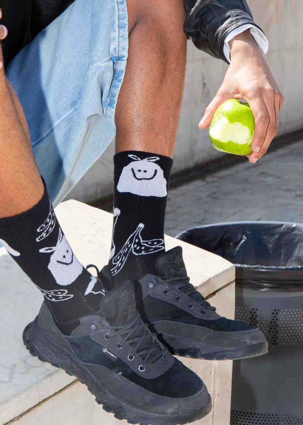 Trash Flat Socks